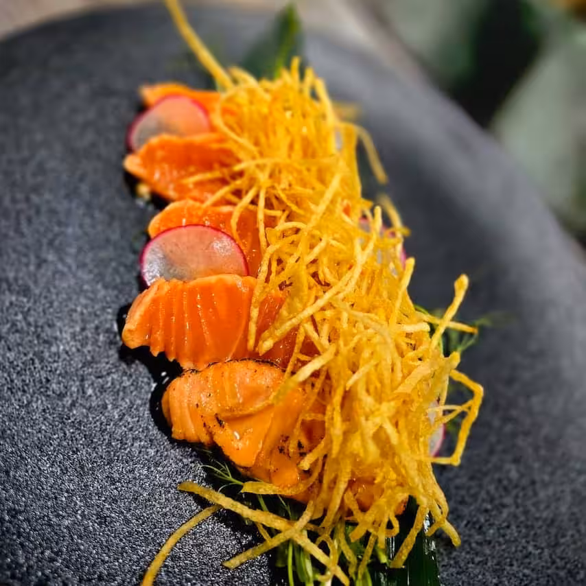 Фото Татаки из лосося с картофелем пай